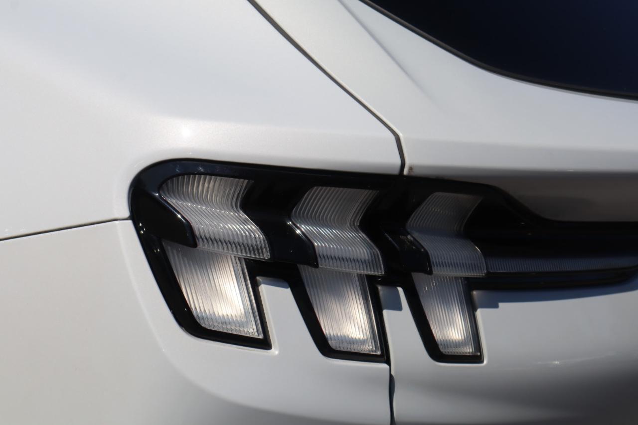 Ford Mustang Mach-E Select AWD 2021