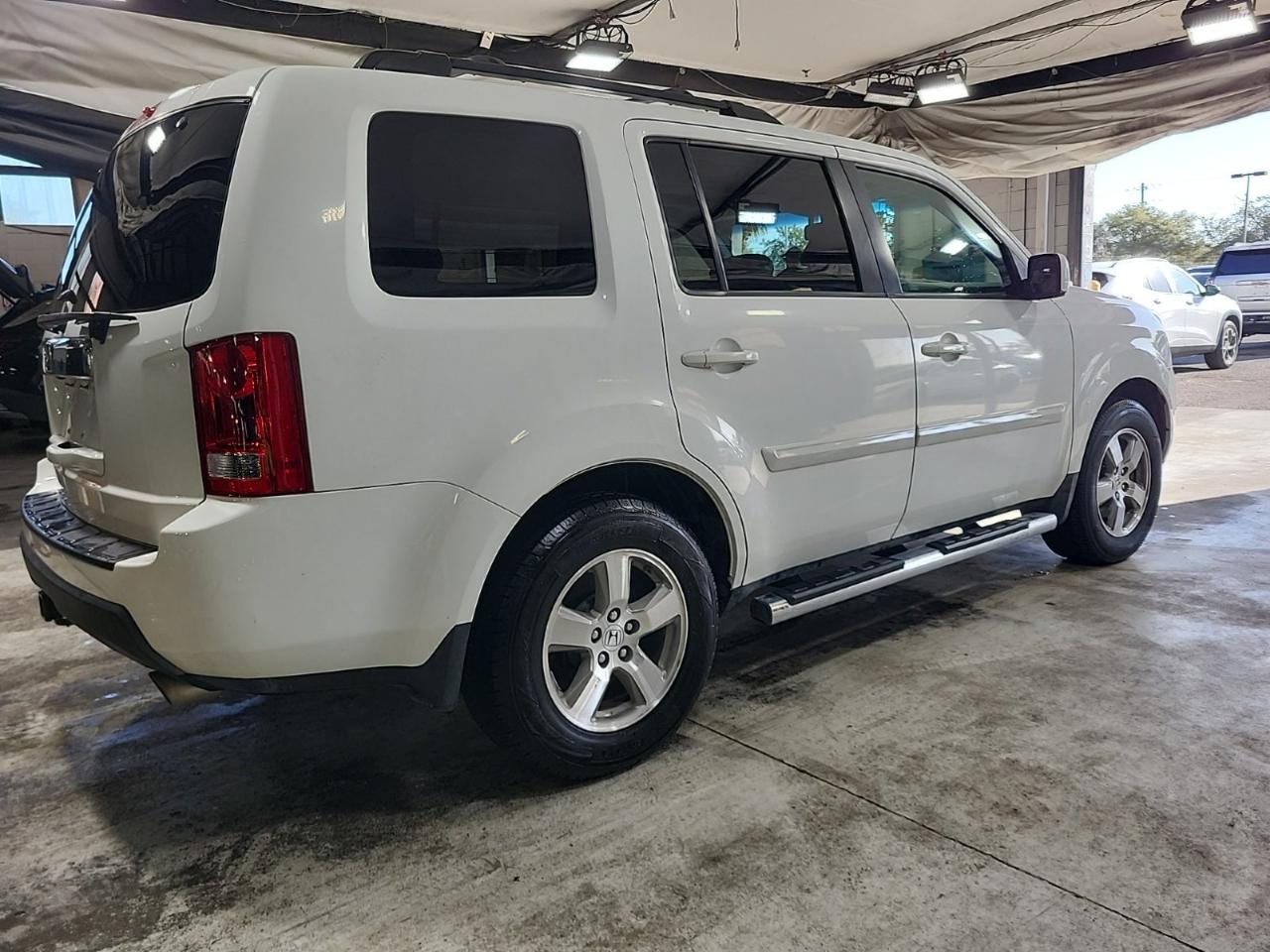 Honda Pilot EX-L 2WD 5-Spd AT 2010