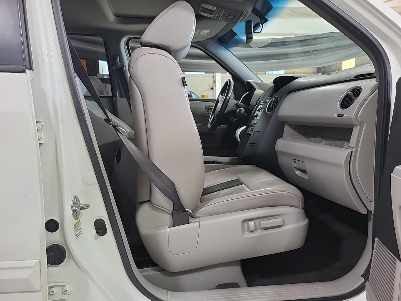 Honda Pilot EX-L 2WD 5-Spd AT 2010