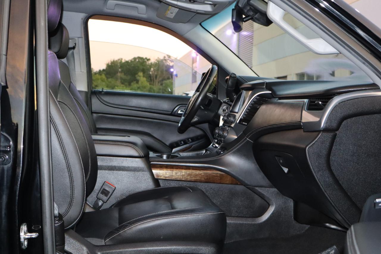 Chevrolet Suburban photo 21