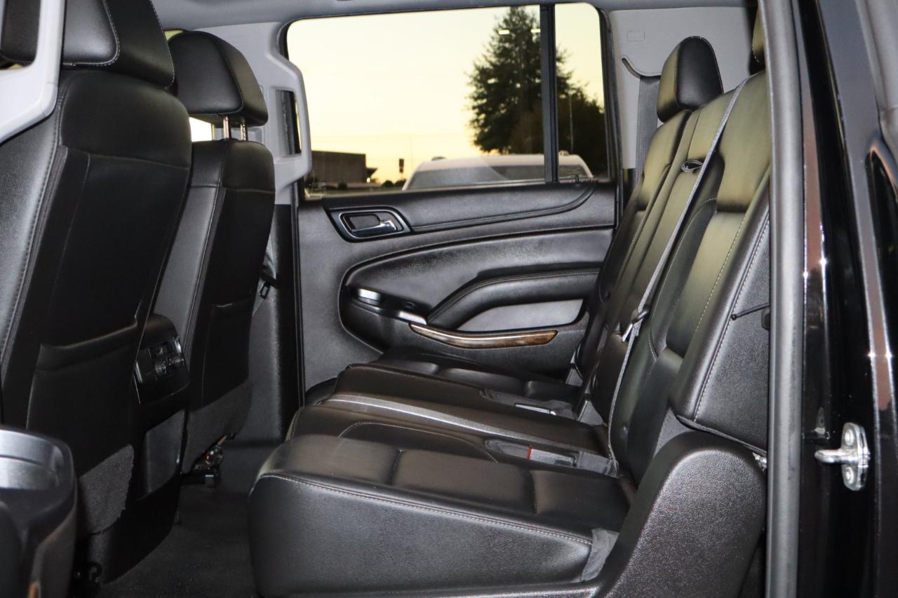 Chevrolet Suburban photo 24