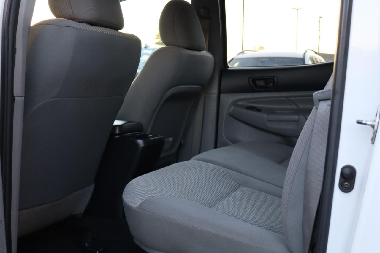 Toyota Tacoma PreRunner Double Cab I4 4AT 2WD 2015