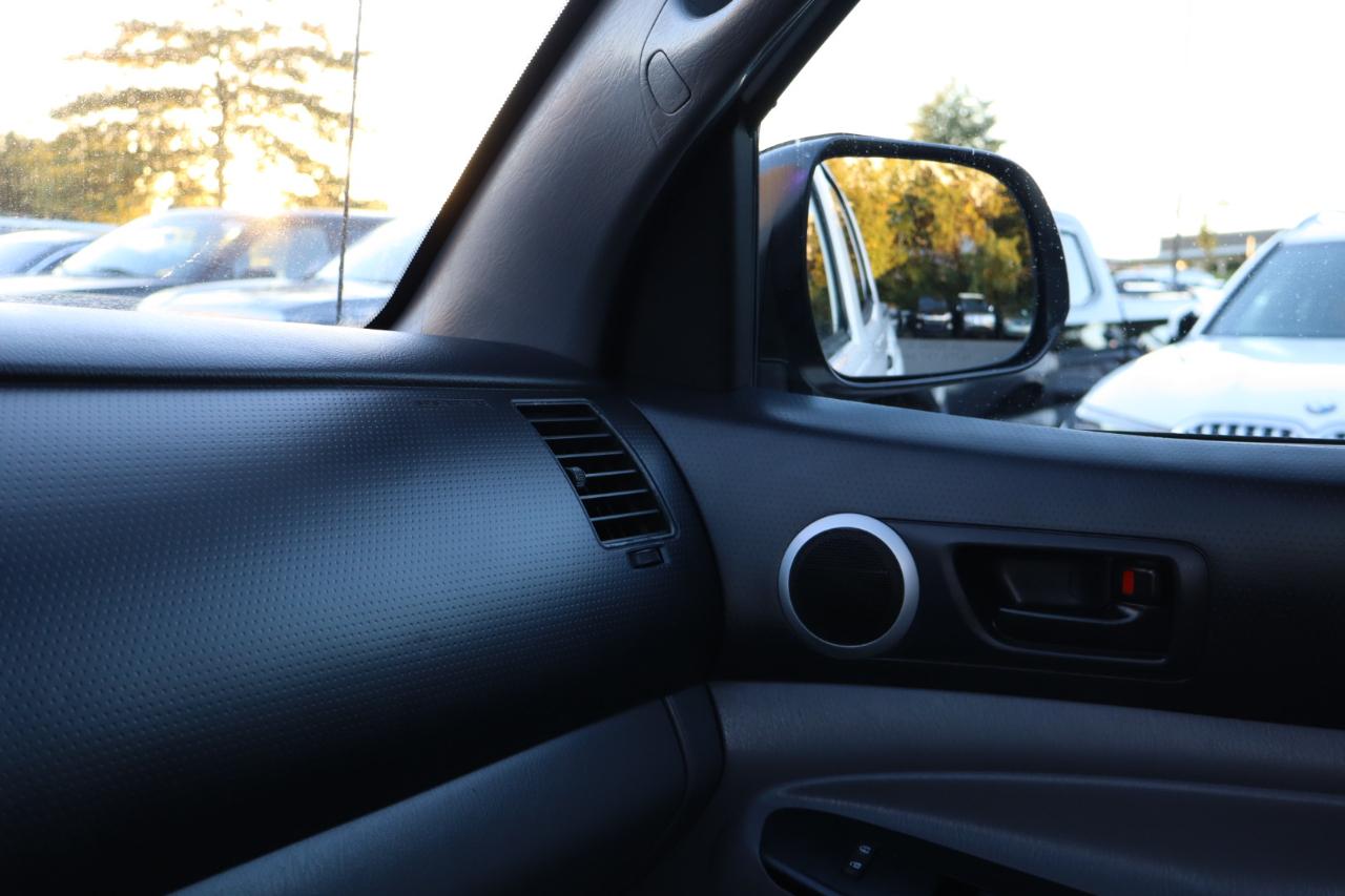 Toyota Tacoma PreRunner Double Cab I4 4AT 2WD 2015