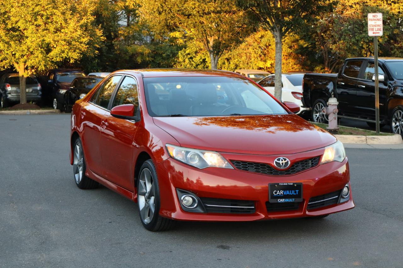 Toyota Camry SE 2014