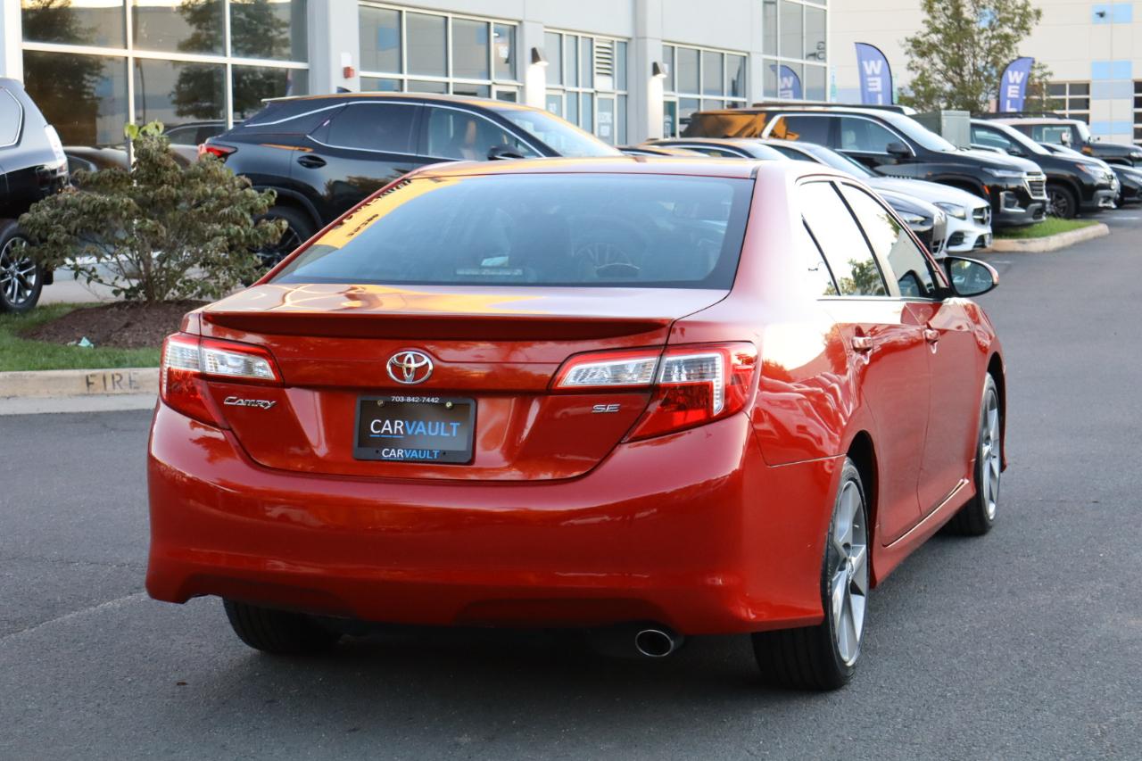 Toyota Camry SE 2014