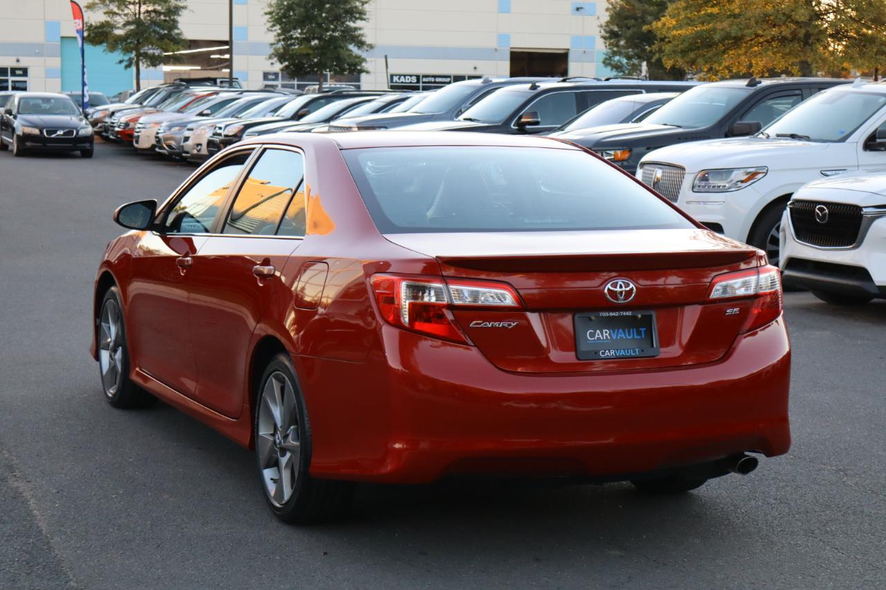 Toyota Camry SE 2014