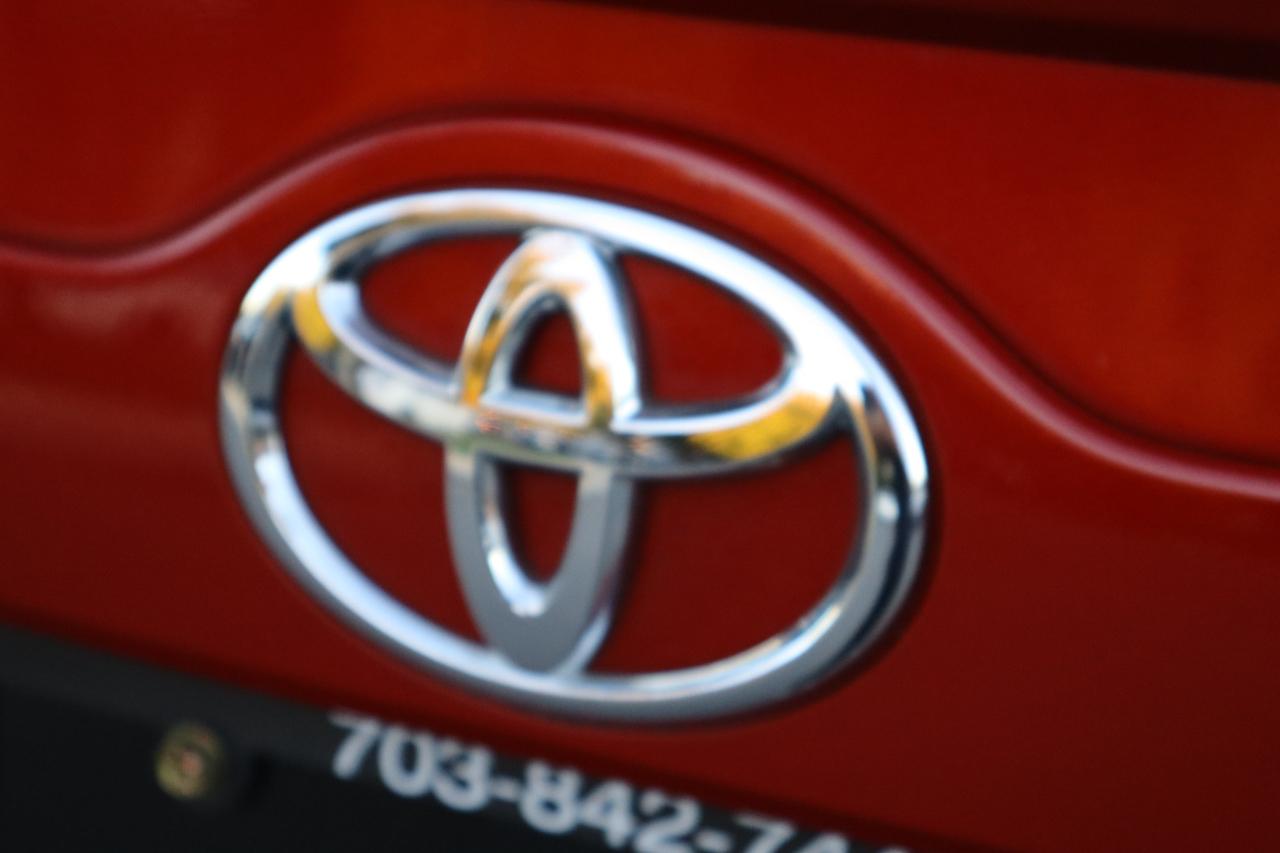 Toyota Camry SE 2014