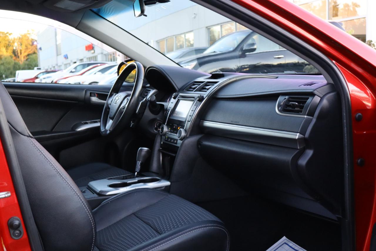 Toyota Camry SE 2014