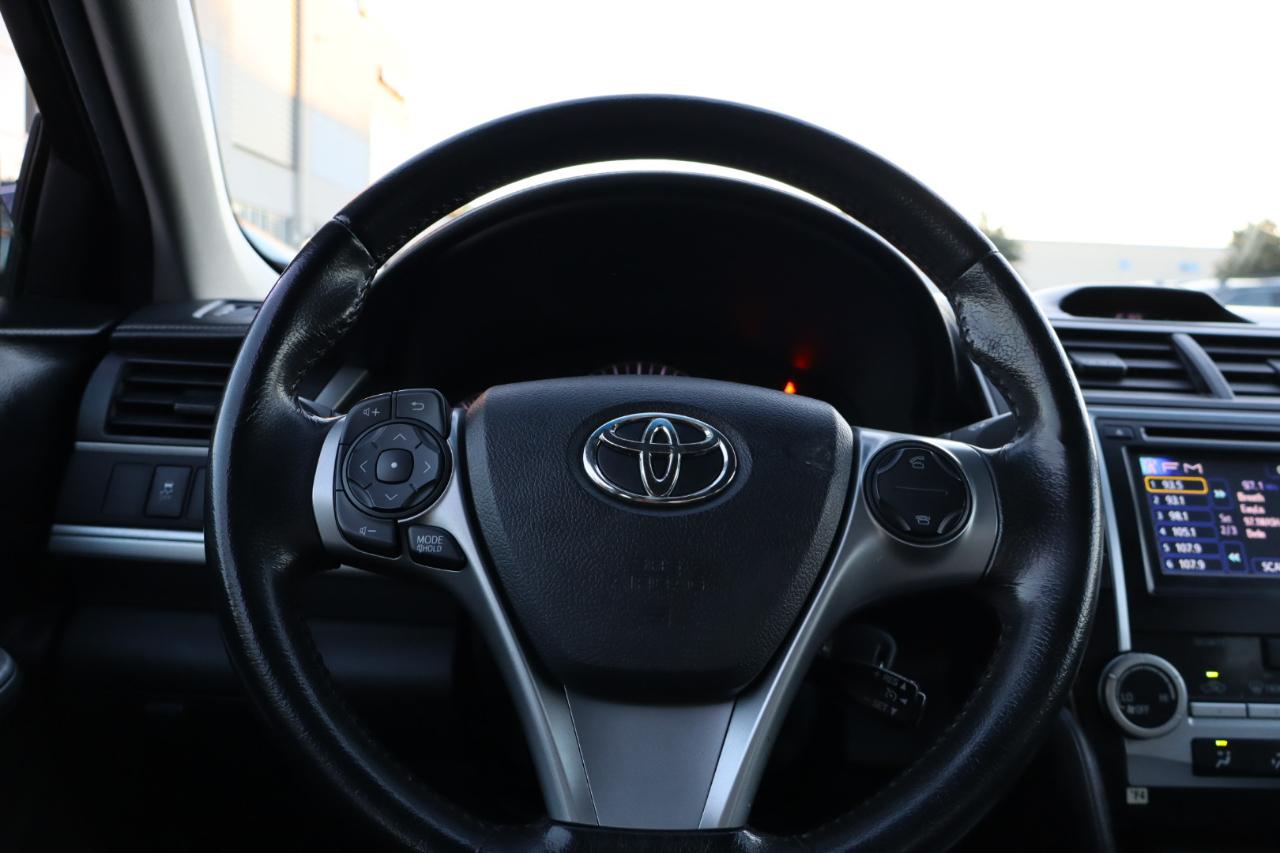 Toyota Camry SE 2014