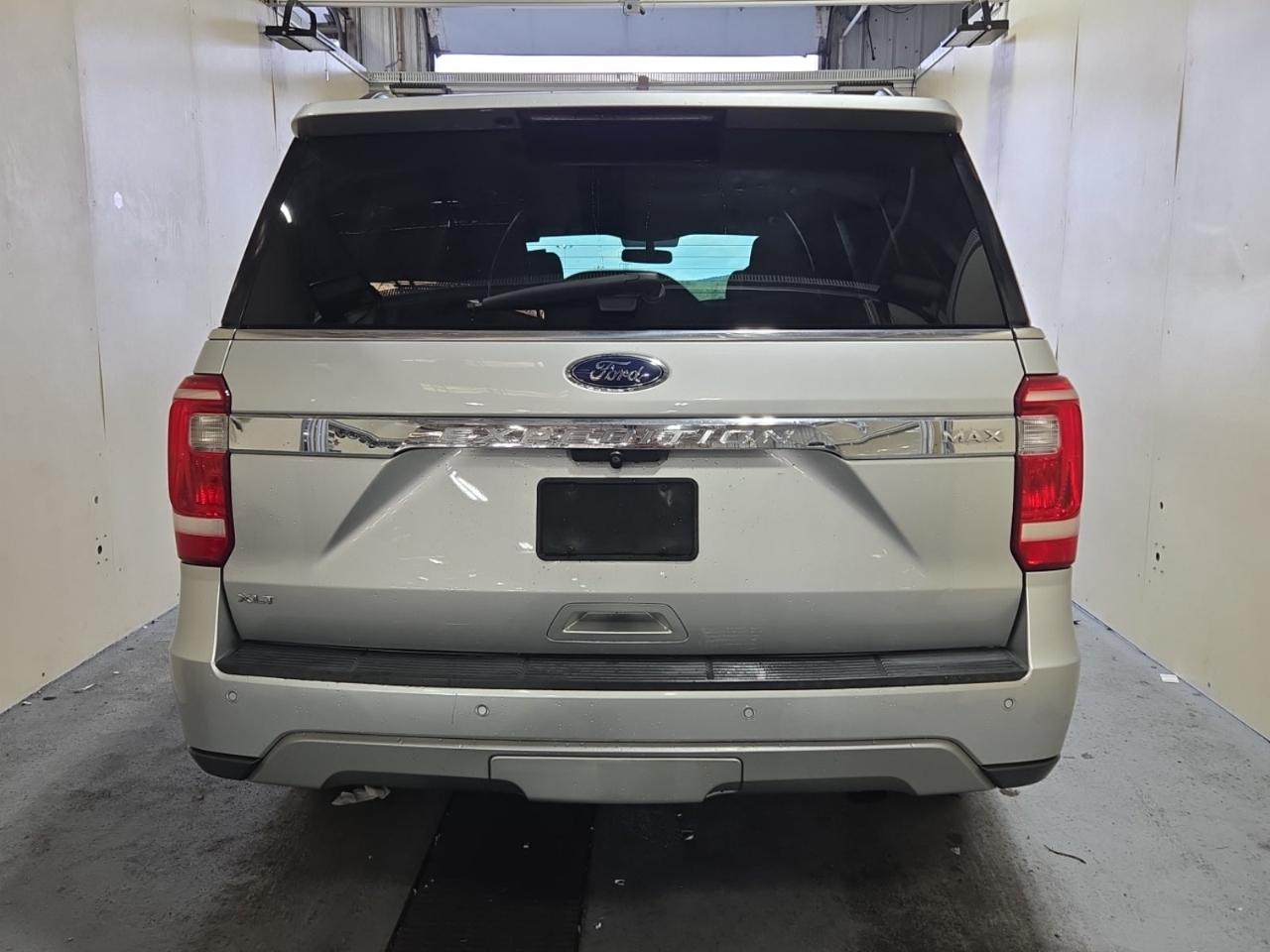 Ford Expedition MAX photo 3
