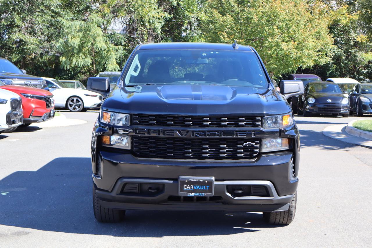 Chevrolet Silverado photo 2