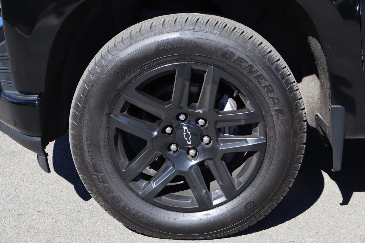 Chevrolet Silverado photo 11