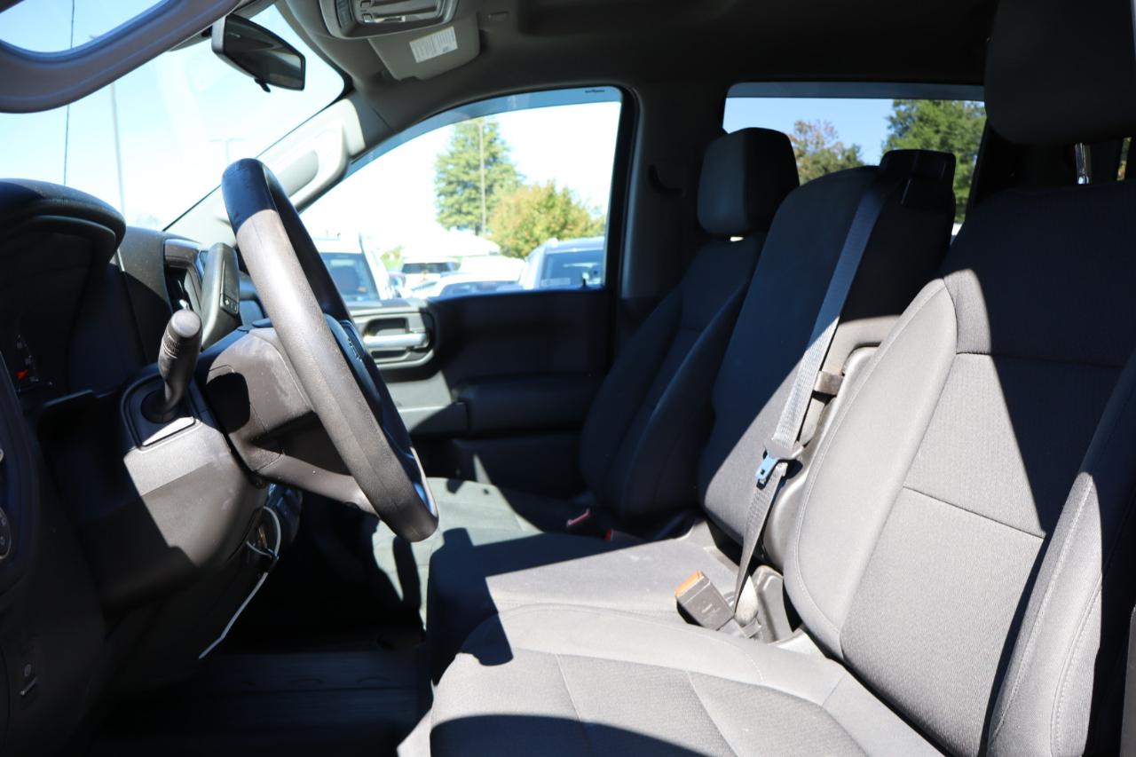 Chevrolet Silverado photo 16