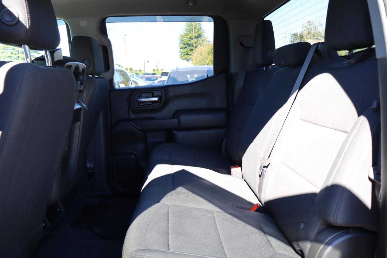Chevrolet Silverado photo 17