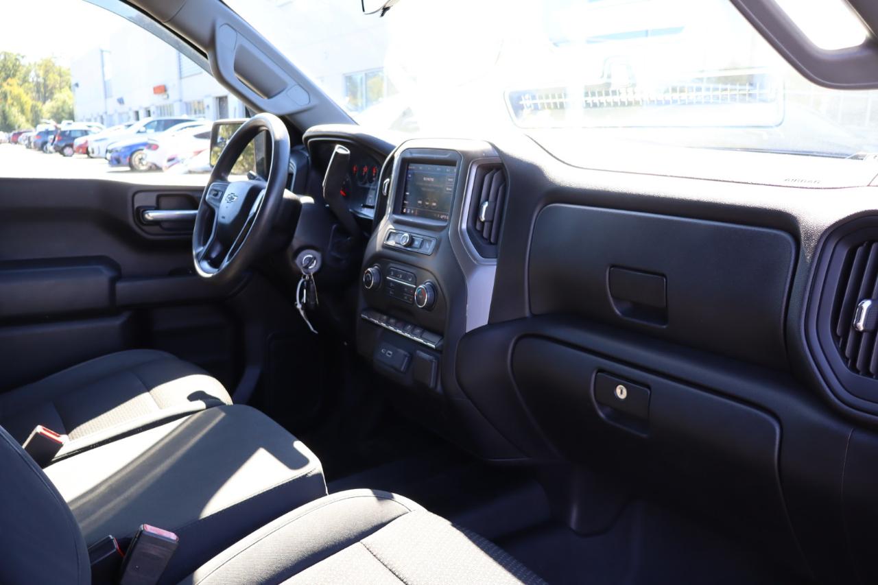 Chevrolet Silverado photo 22