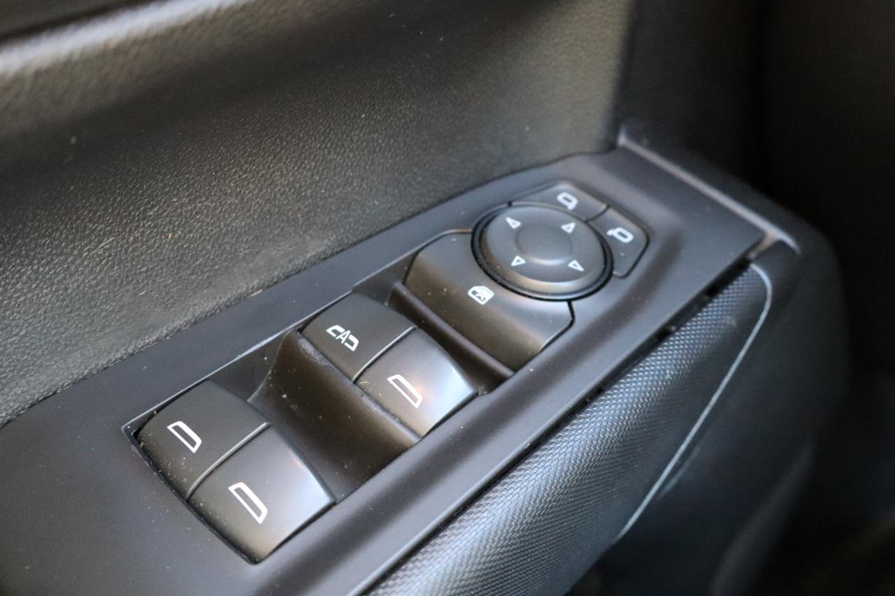 Chevrolet Silverado photo 27