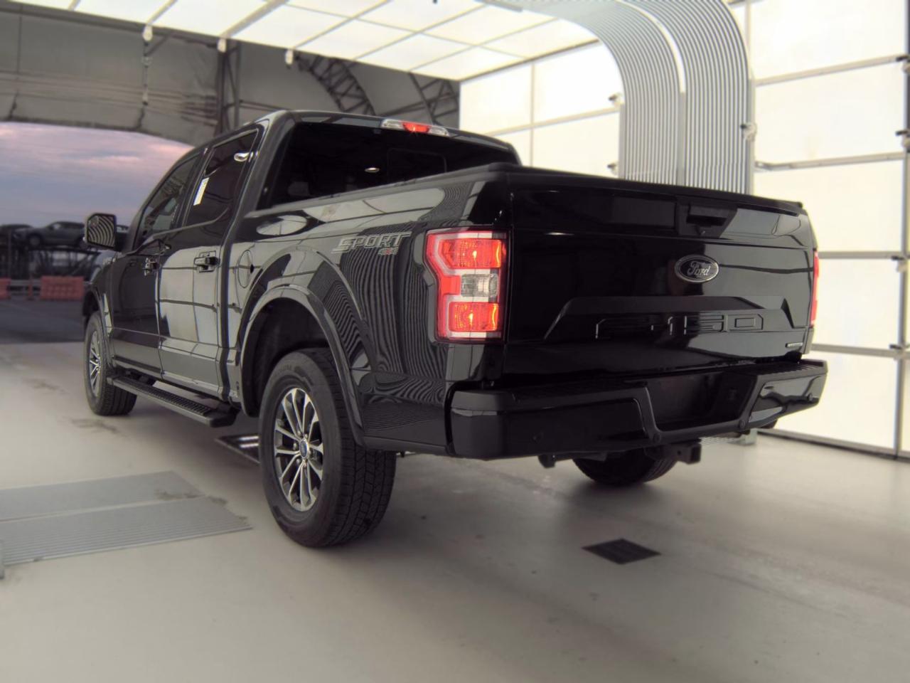 Ford F-150 photo 3