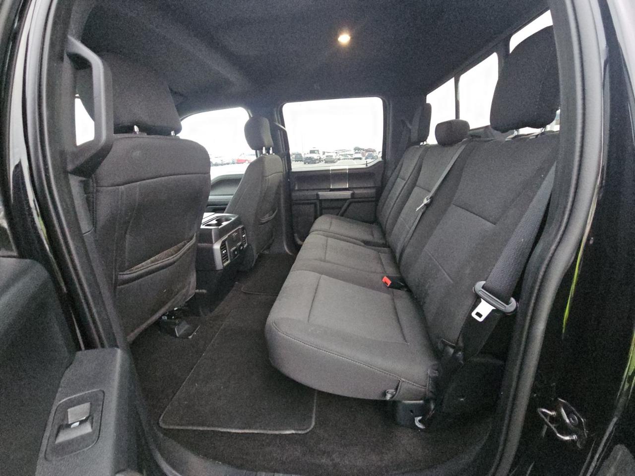 Ford F-150 photo 6