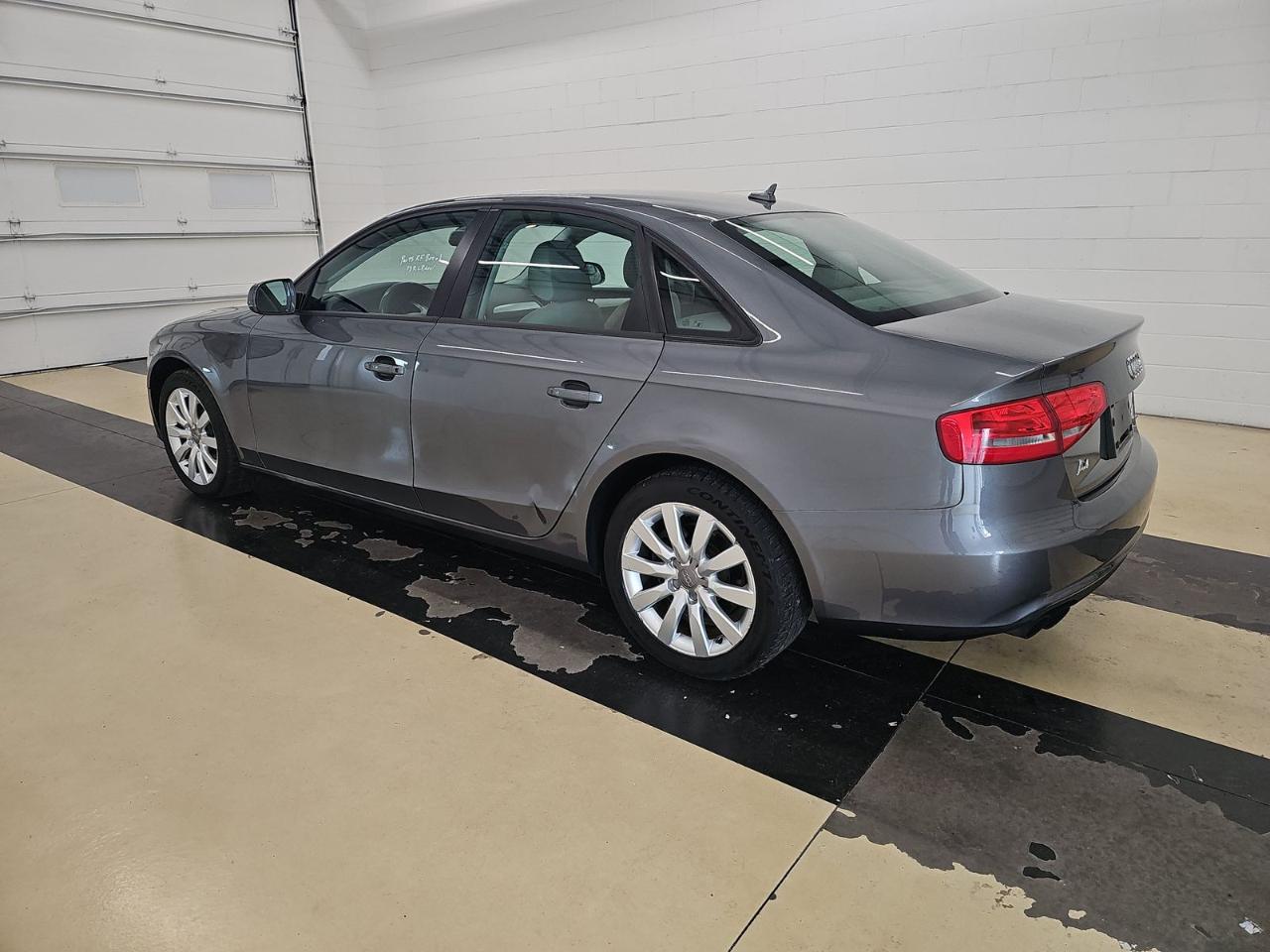 Audi A4 2.0T Sedan quattro Tiptronic 2014