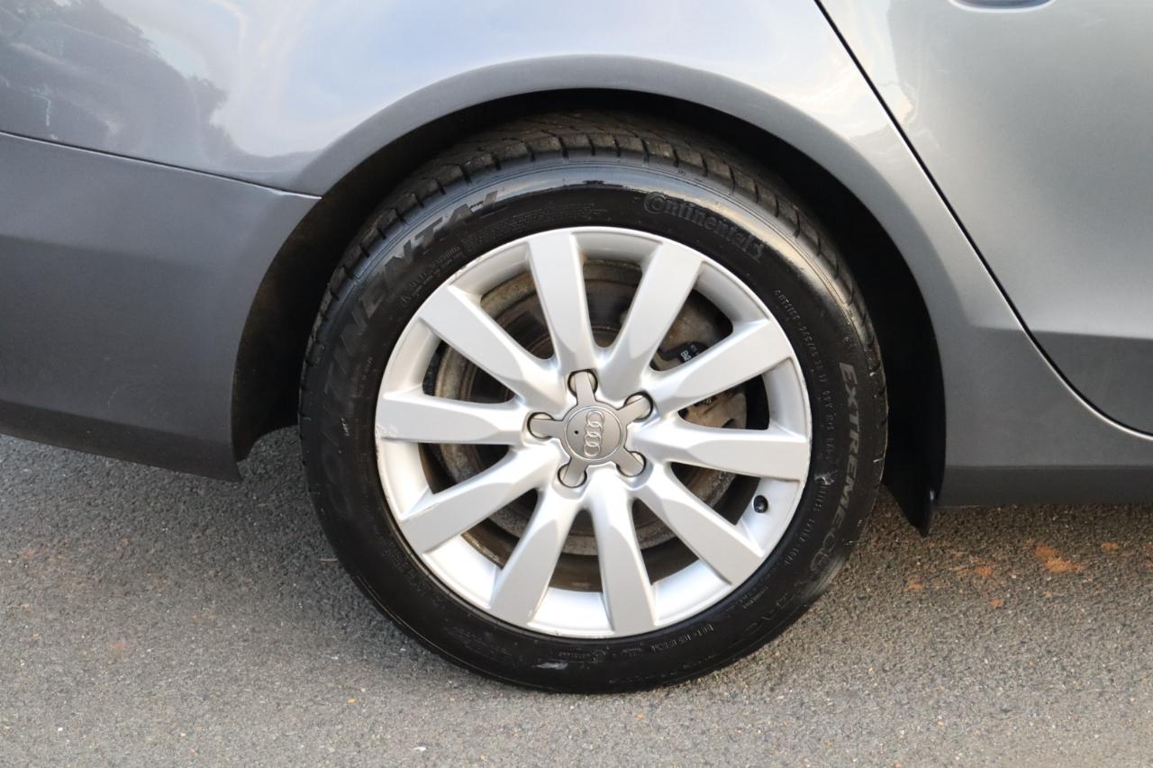 Audi A4 2.0T Sedan quattro Tiptronic 2014