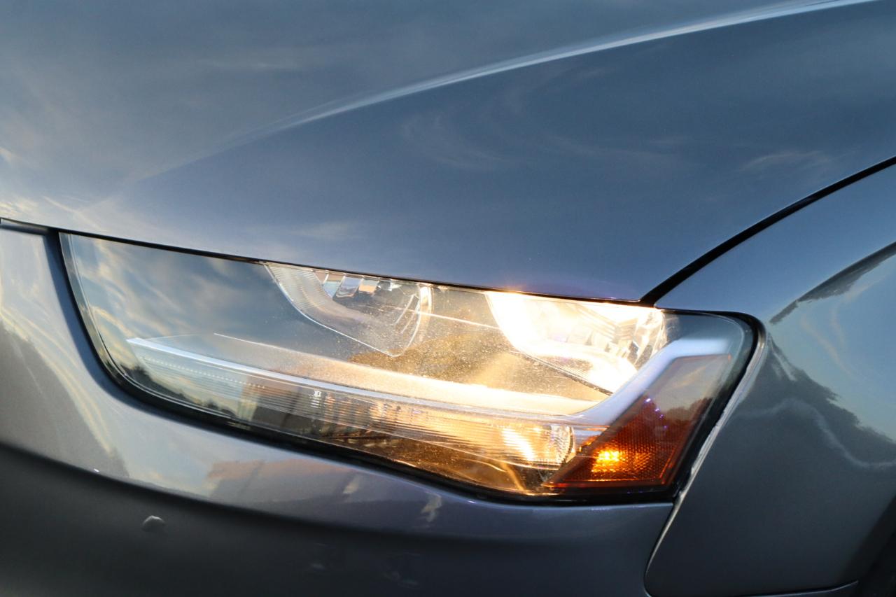 Audi A4 2.0T Sedan quattro Tiptronic 2014