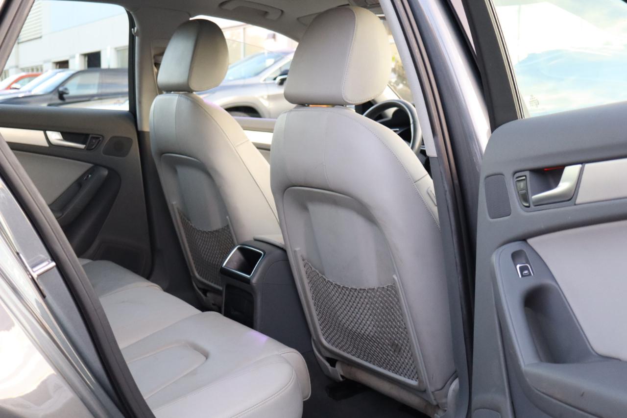 Audi A4 2.0T Sedan quattro Tiptronic 2014