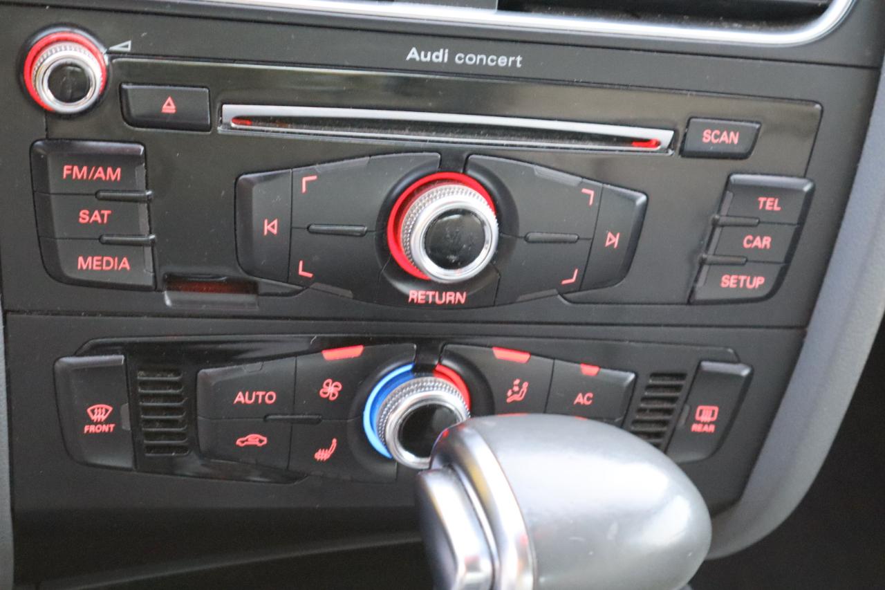 Audi A4 2.0T Sedan quattro Tiptronic 2014