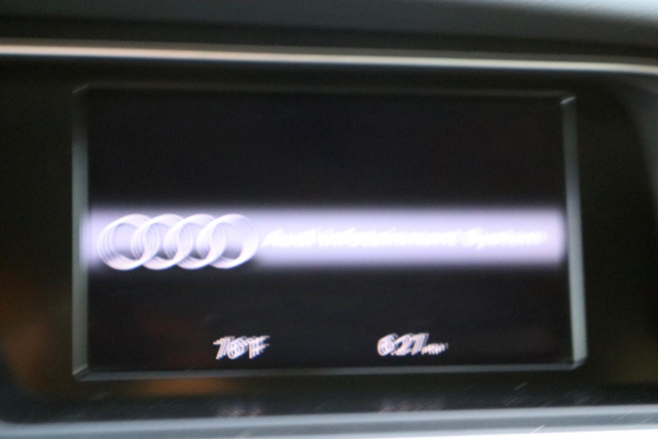 Audi A4 2.0T Sedan quattro Tiptronic 2014