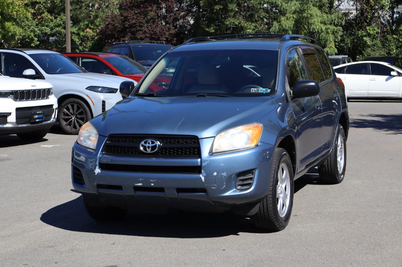 Toyota RAV4 Base I4 4WD 2010