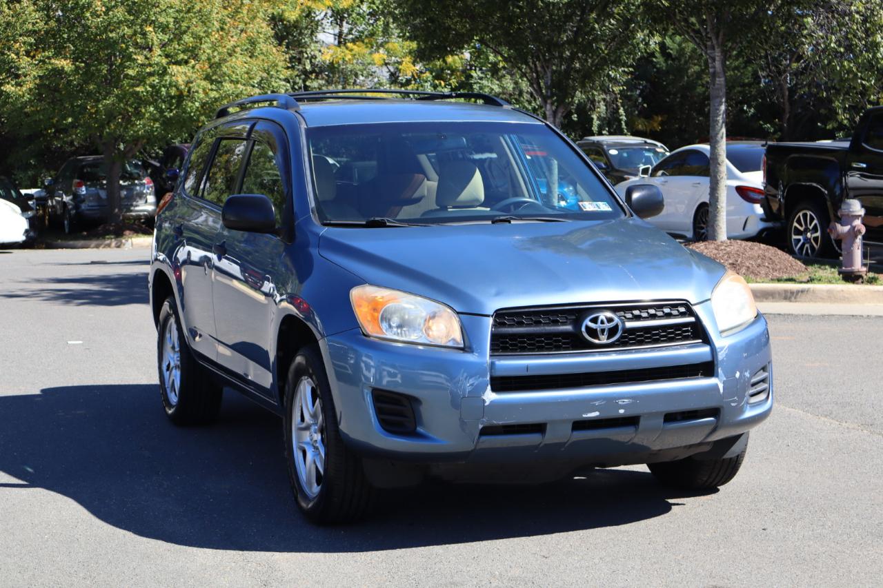 Toyota RAV4 Base I4 4WD 2010