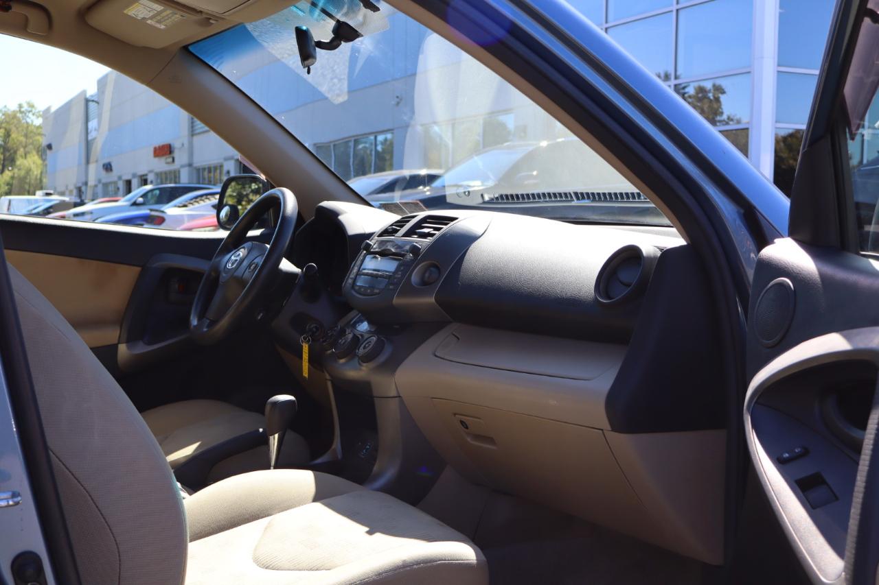 Toyota RAV4 Base I4 4WD 2010