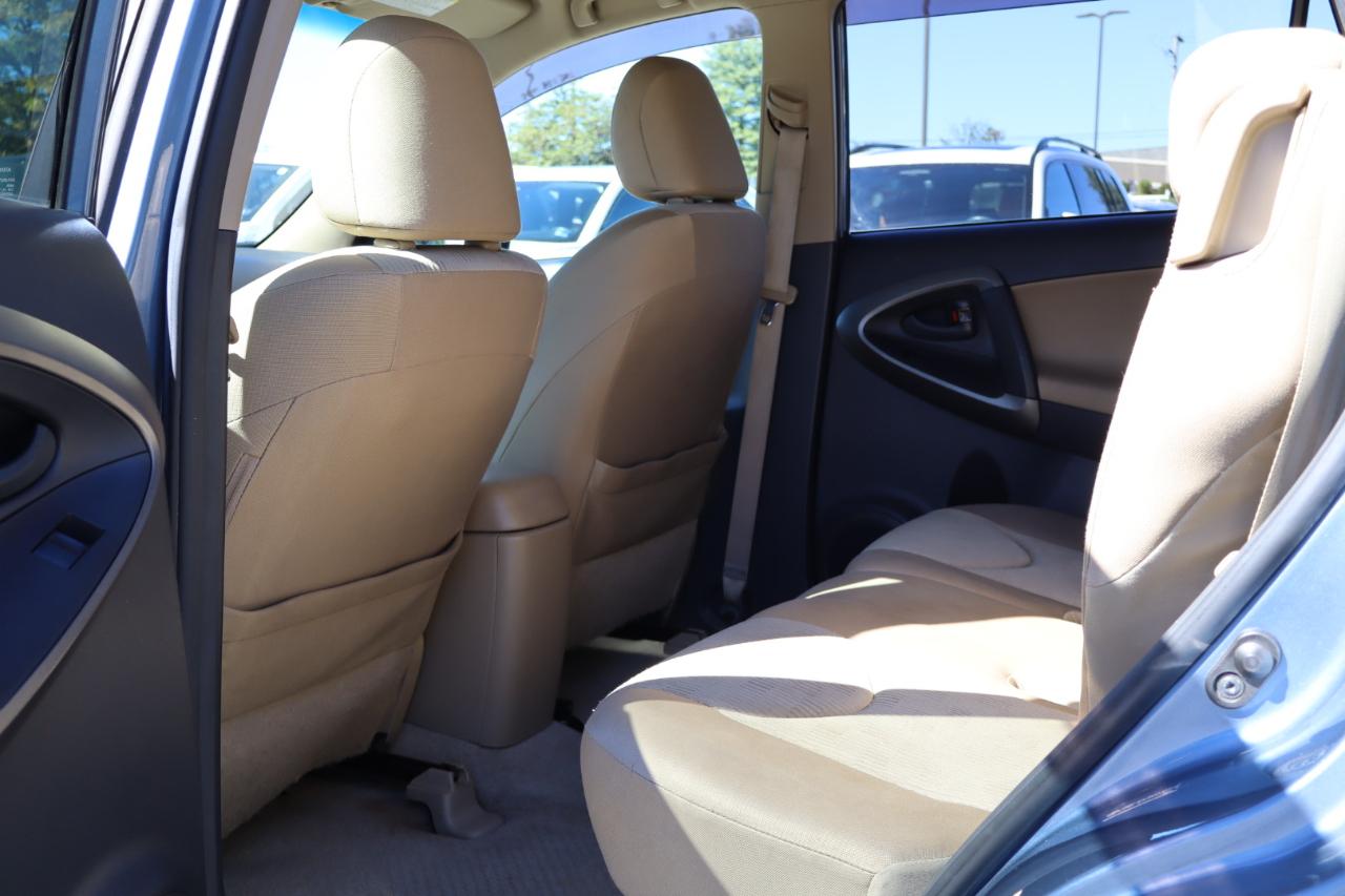 Toyota RAV4 Base I4 4WD 2010