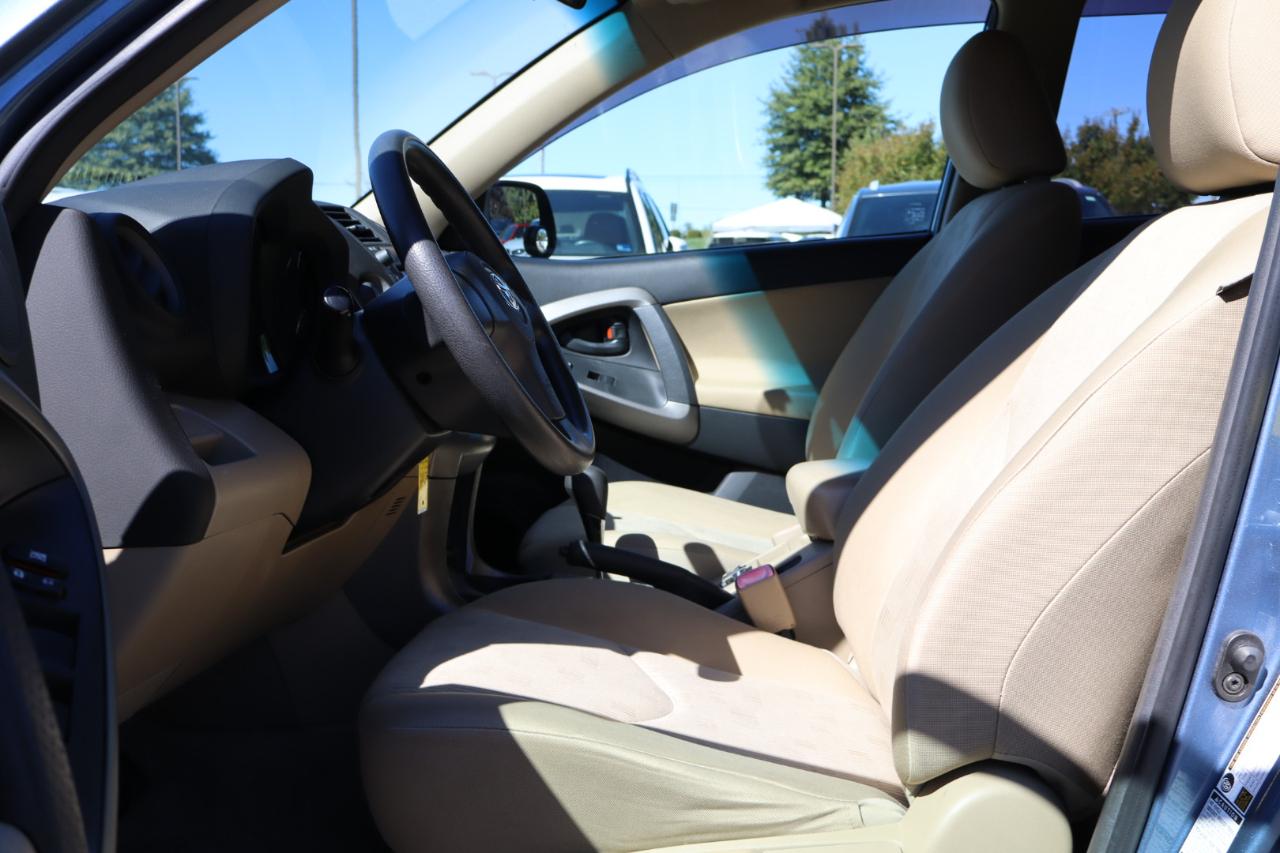 Toyota RAV4 Base I4 4WD 2010