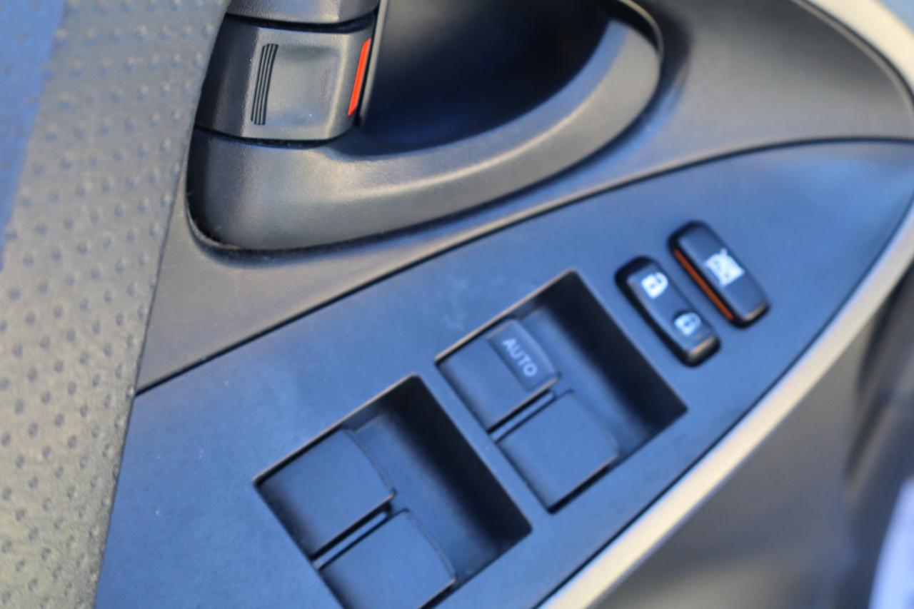 Toyota RAV4 Base I4 4WD 2010