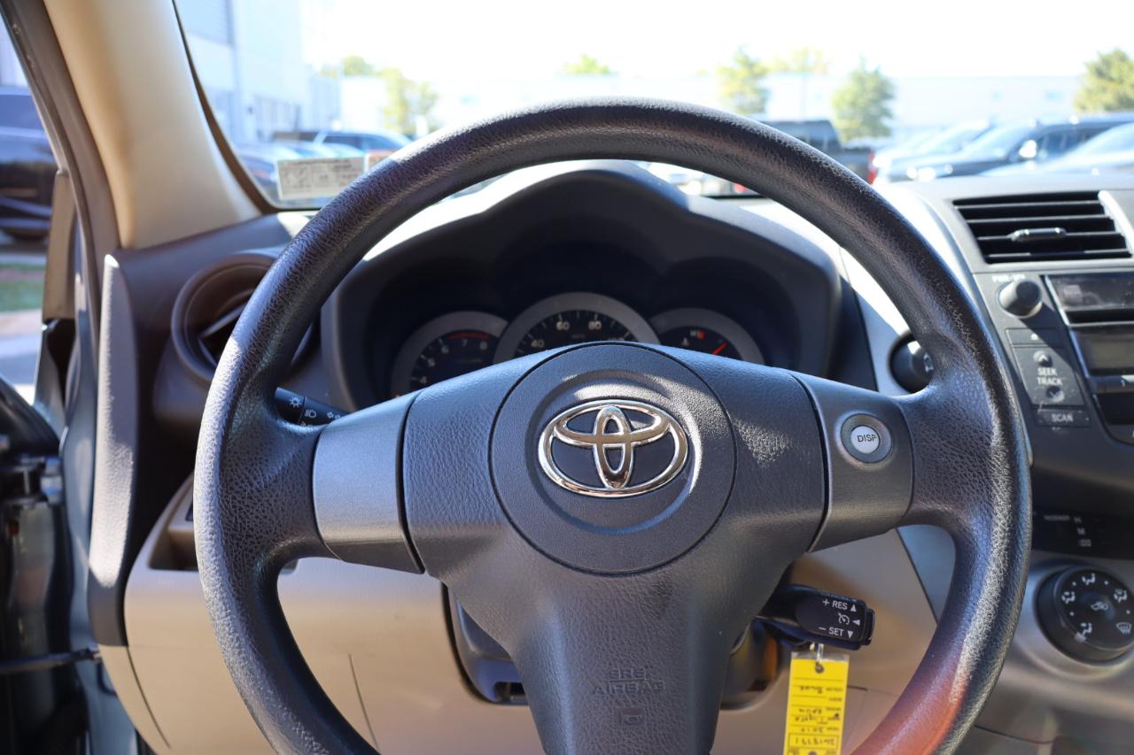 Toyota RAV4 Base I4 4WD 2010