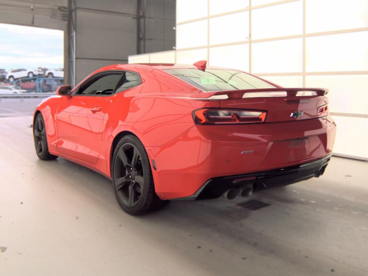 Chevrolet Camaro photo 3
