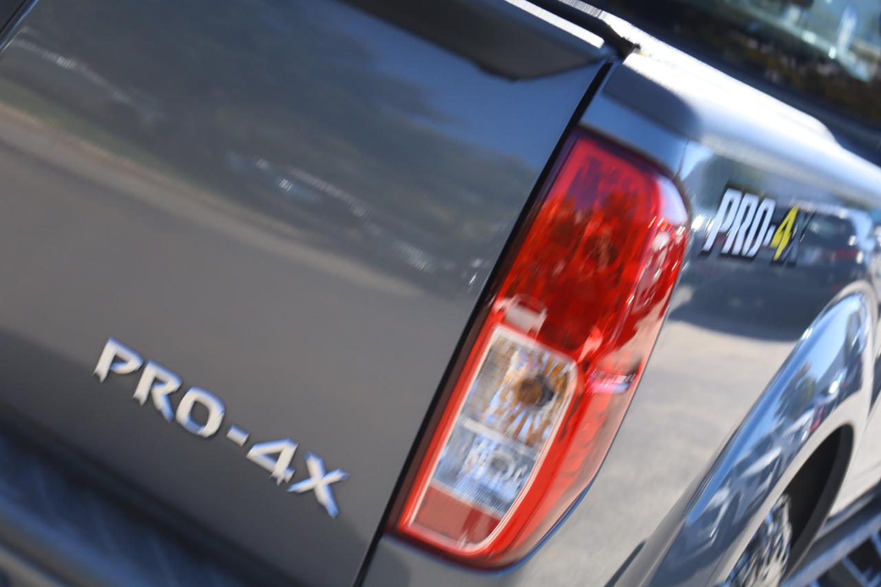 Nissan Frontier PRO-4X Crew Cab 4WD 2018