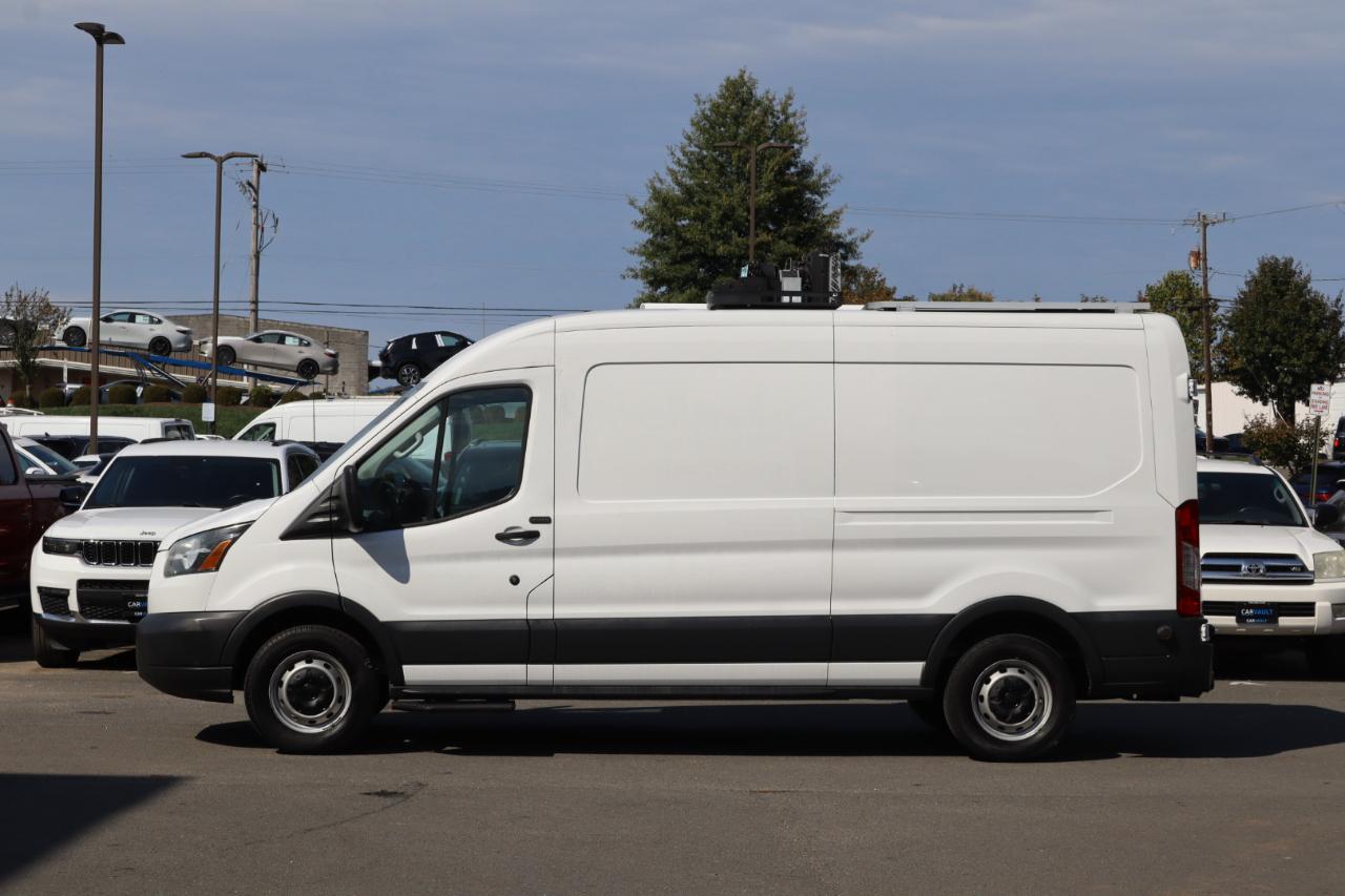 Ford Transit 250 Van Med. Roof w/Sliding Pass. 148-in. WB 2017