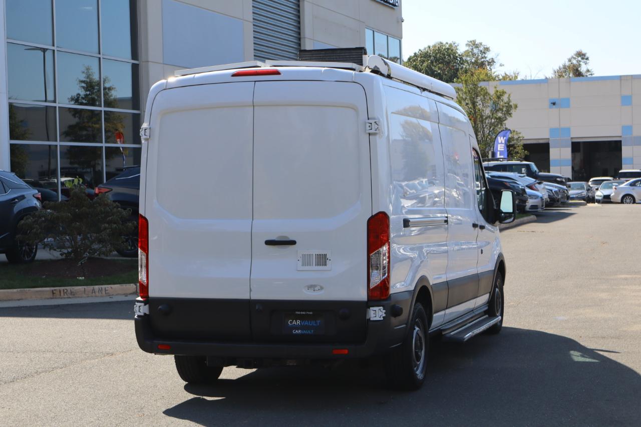 Ford Transit 250 Van Med. Roof w/Sliding Pass. 148-in. WB 2017