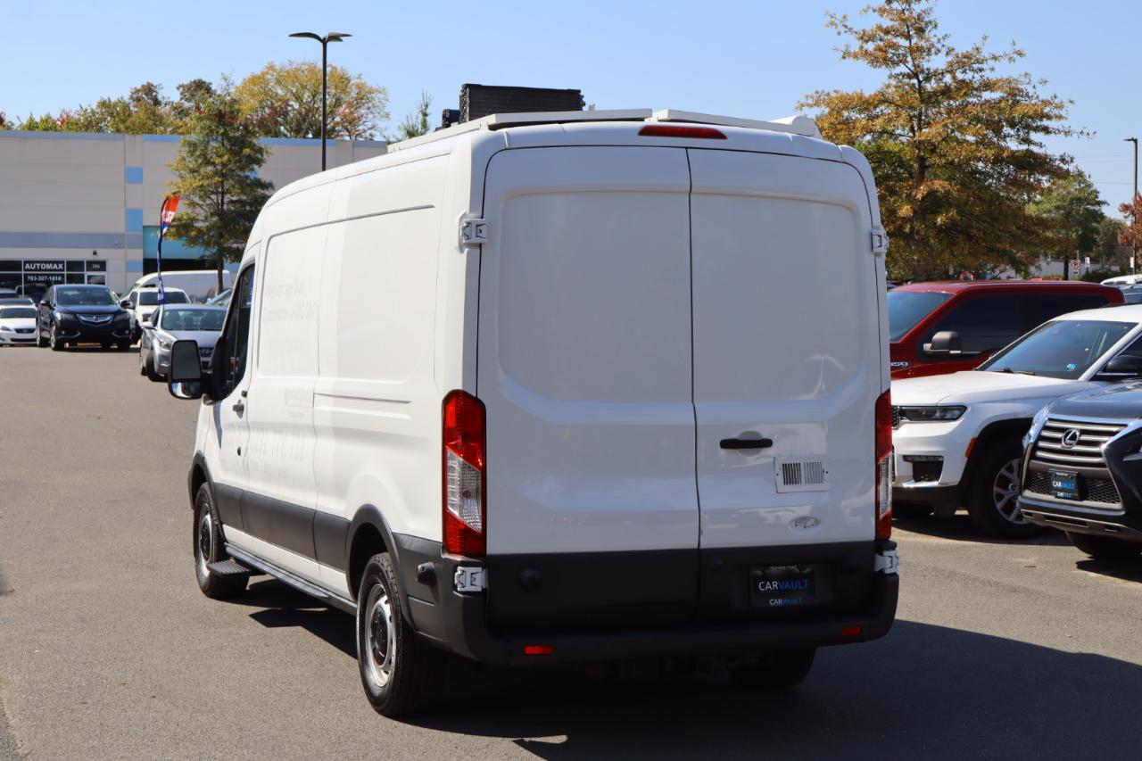 Ford Transit 250 Van Med. Roof w/Sliding Pass. 148-in. WB 2017