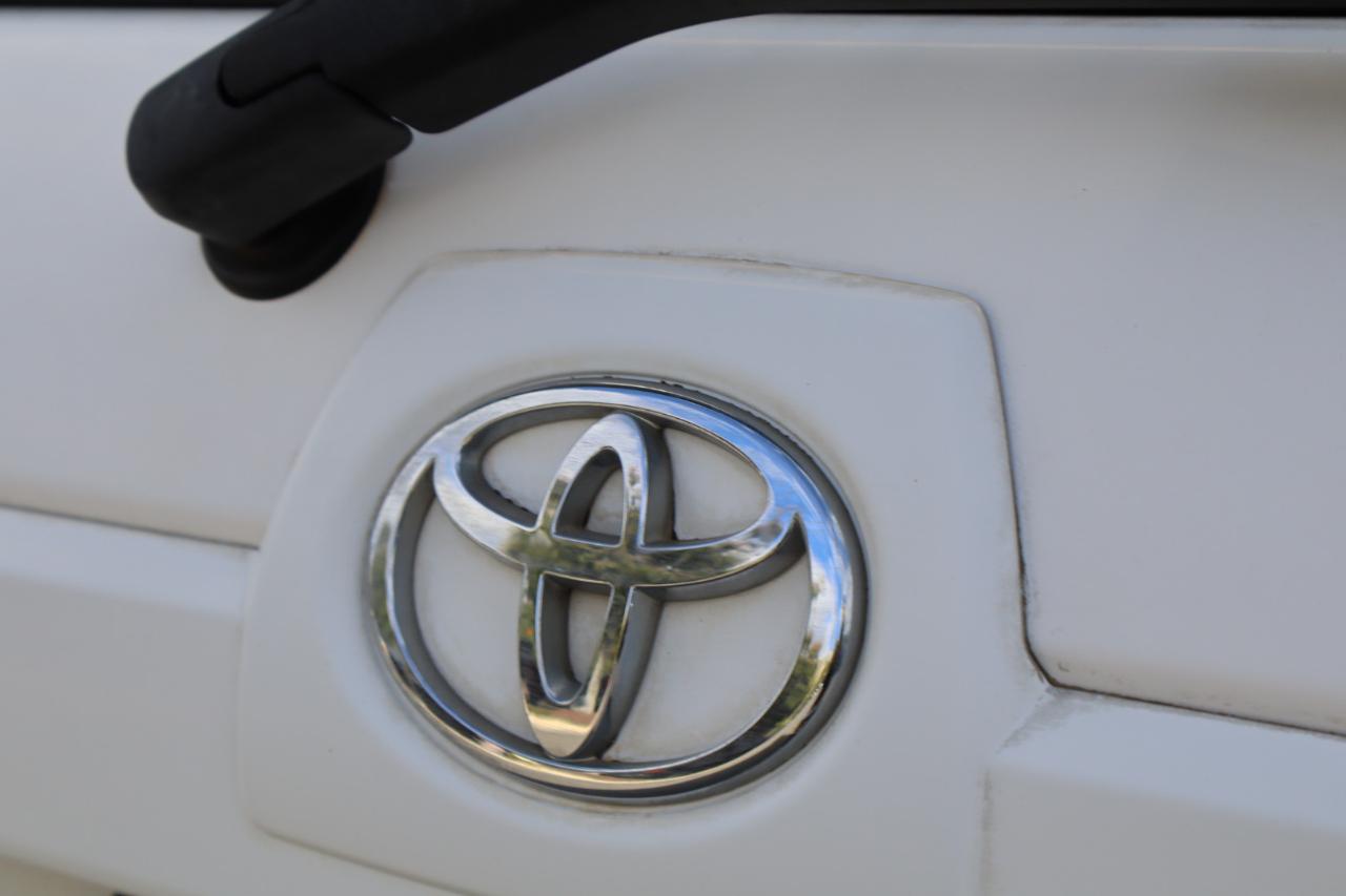 Toyota 4Runner SR5 V8 2WD 2005