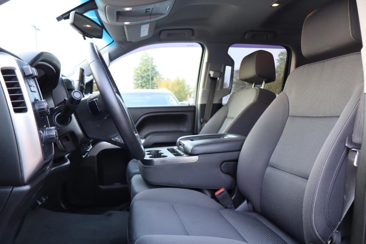 Chevrolet Silverado LD photo 12