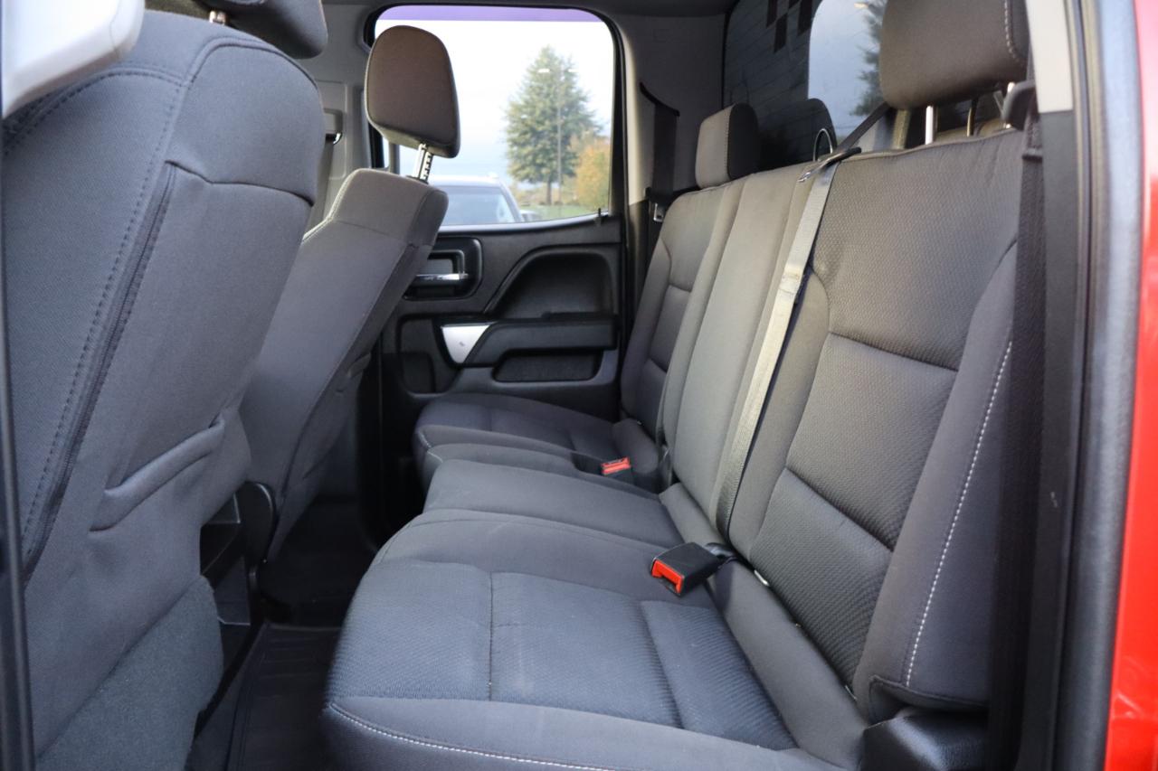 Chevrolet Silverado LD photo 13