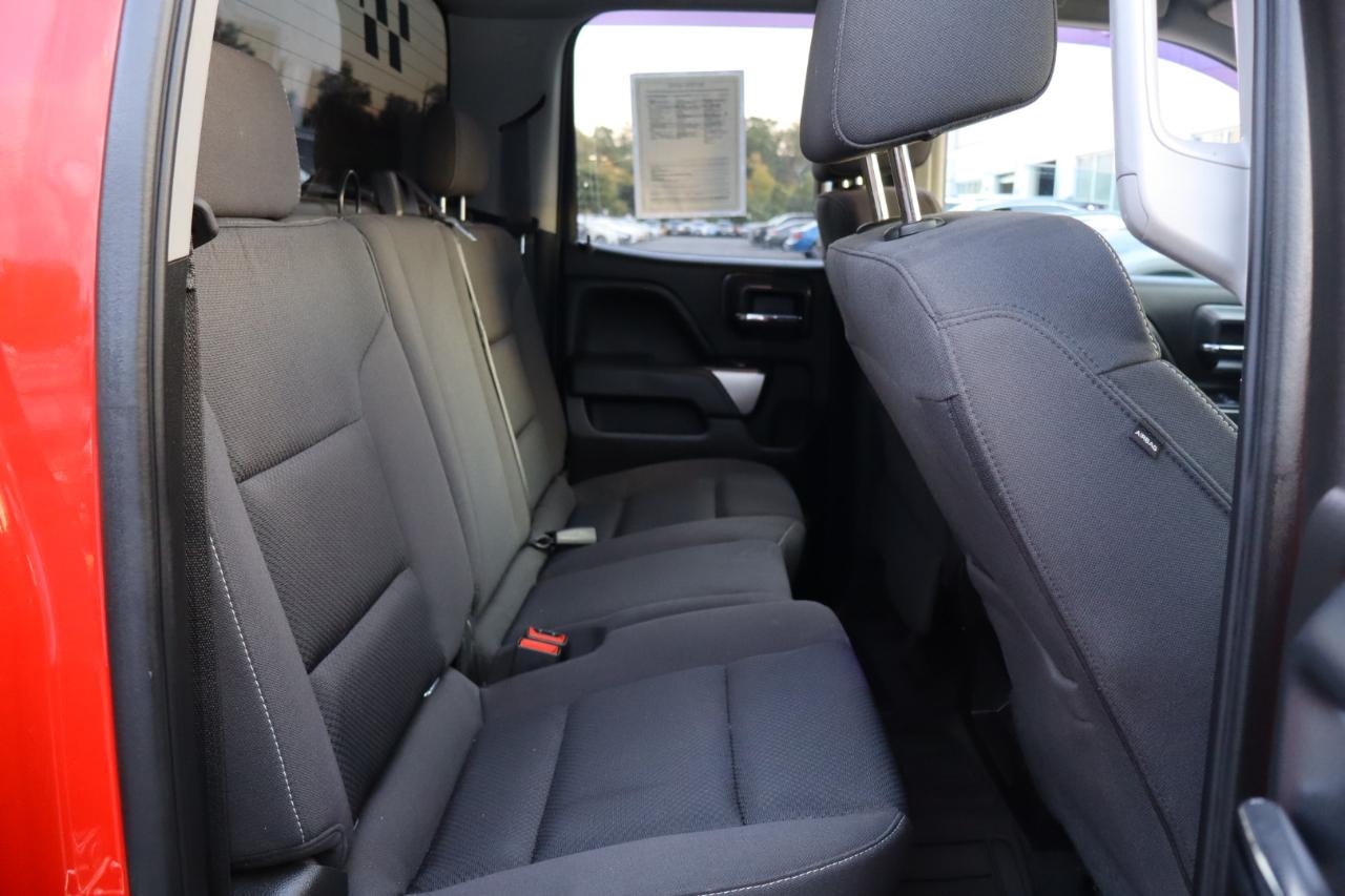 Chevrolet Silverado LD photo 15