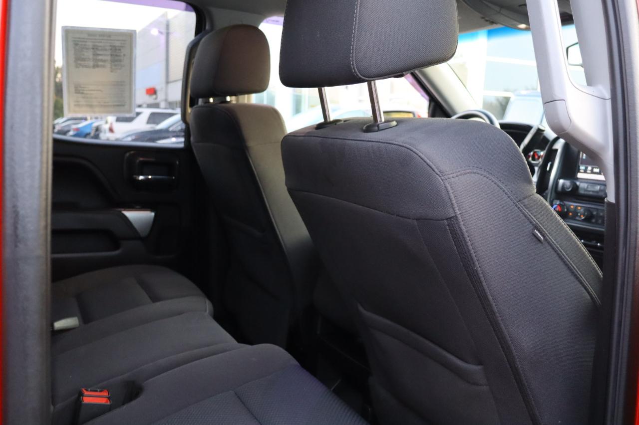 Chevrolet Silverado LD photo 16
