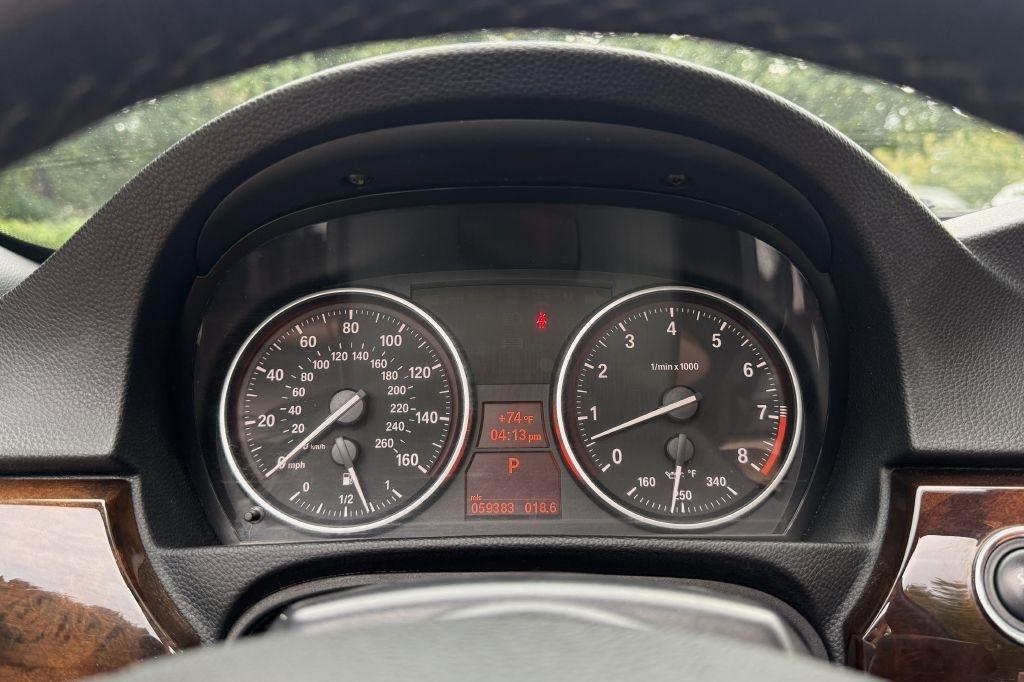 BMW 3-Series 335i Convertible 2013