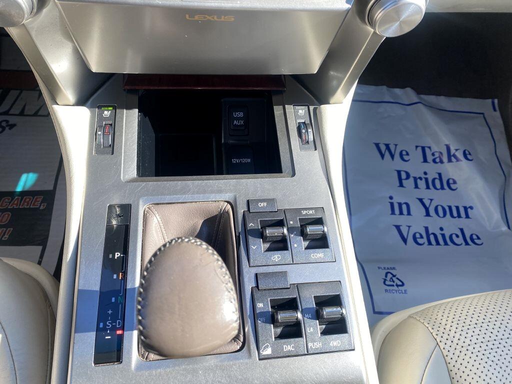 Lexus GX 460 Premium 2010 Lexus GX 460 Premium 2010