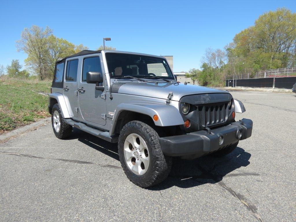 Jeep Wrangler Unlimited Sahara 4WD 2013