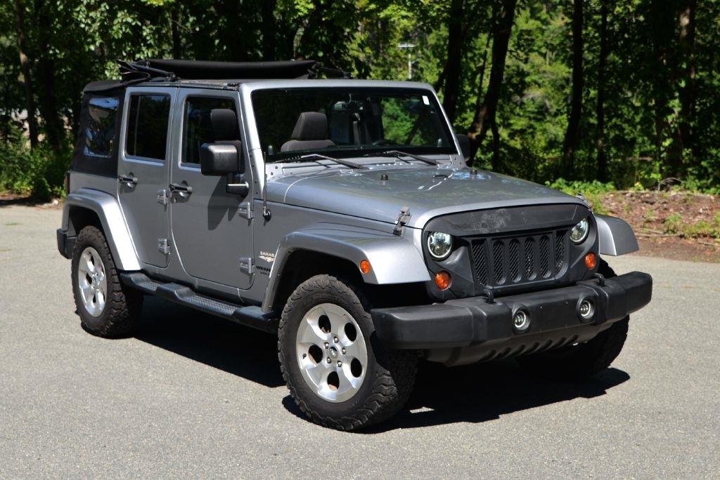 Jeep Wrangler Unlimited Sahara 4WD 2013