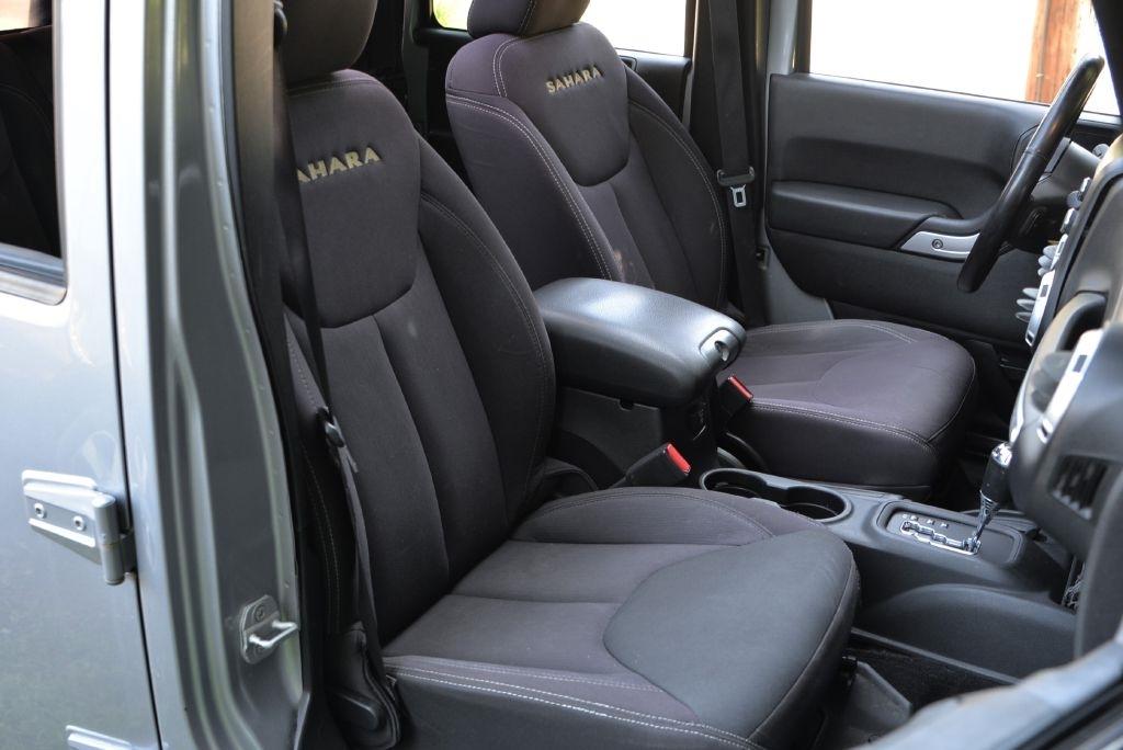 Jeep Wrangler Unlimited Sahara 4WD 2013